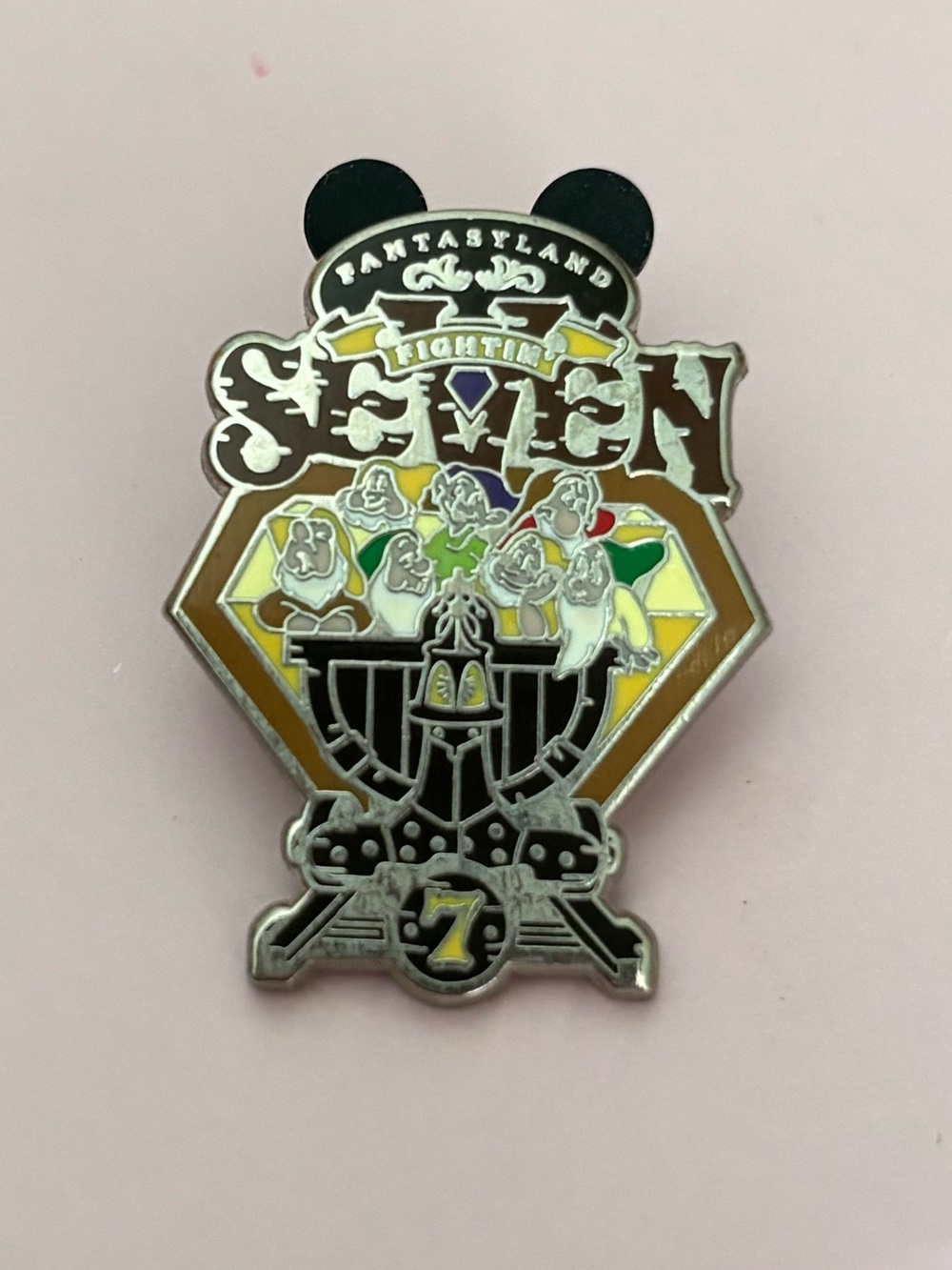 The Seven Dwarfs Snow White Disney Pin